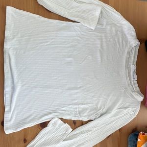 Stretchy white blouse